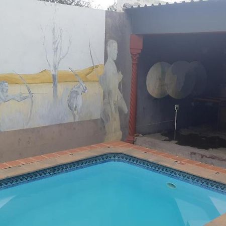 African Sky Guesthouse Windhoek Eksteriør billede