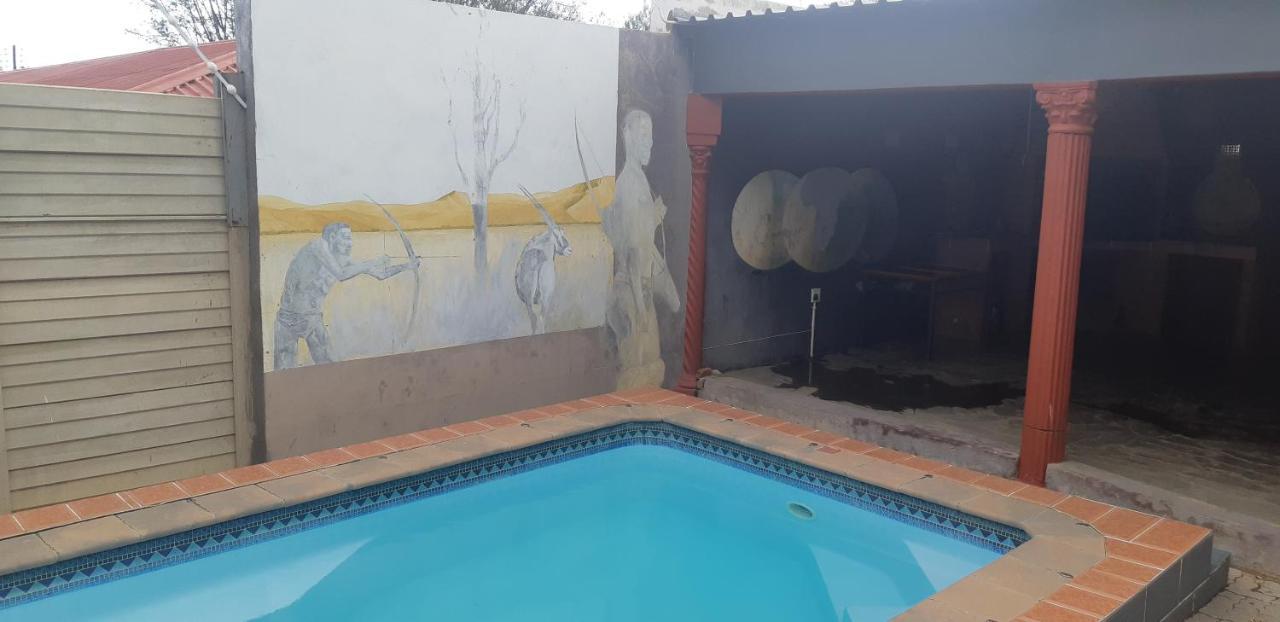 African Sky Guesthouse Windhoek Eksteriør billede