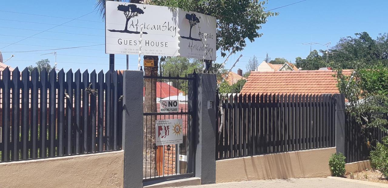 African Sky Guesthouse Windhoek Eksteriør billede